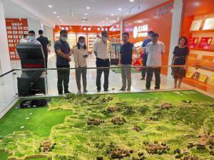 洛陽(yáng)市市委常委、宣傳部長(zhǎng)王飛蒞臨洛陽(yáng)正大調(diào)研